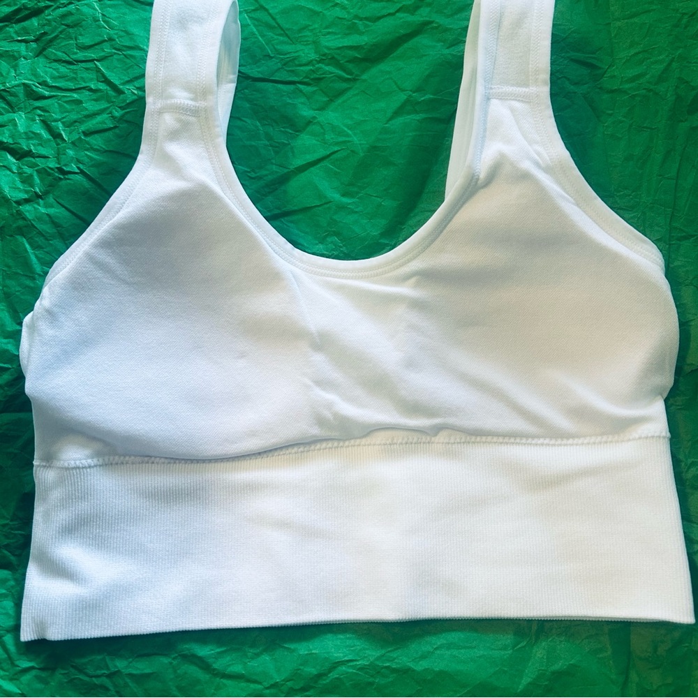 White Ribbed Crop Top Sport Bra - Picture 9 of 10